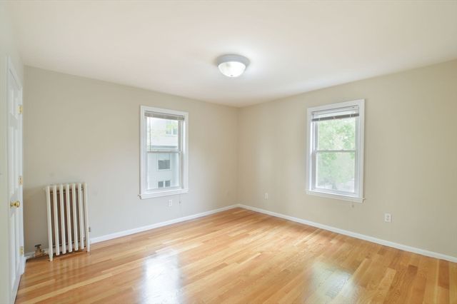119 River Street 119, Newton, MA 02465