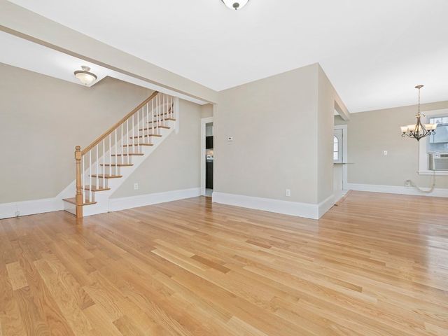 119 River Street 119, Newton, MA 02465