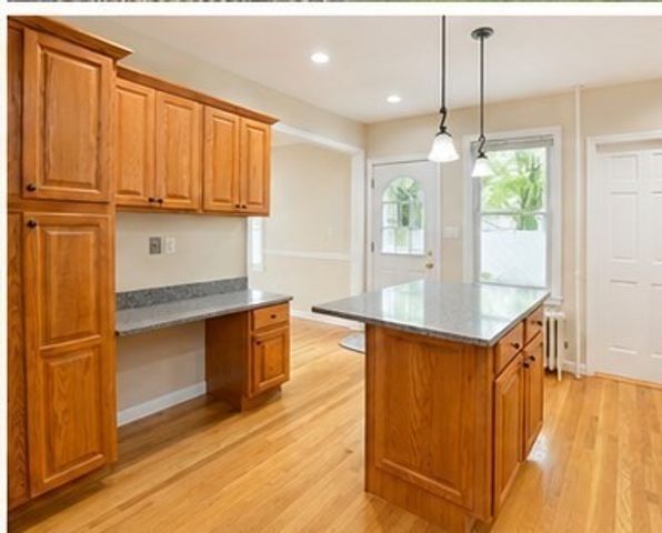 119 River Street 119, Newton, MA 02465