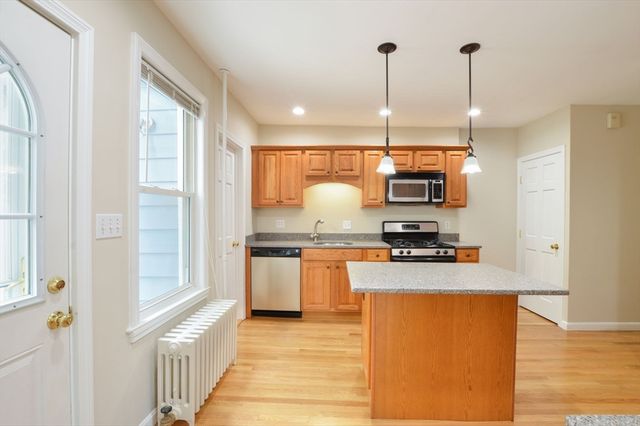 119 River Street 119, Newton, MA 02465