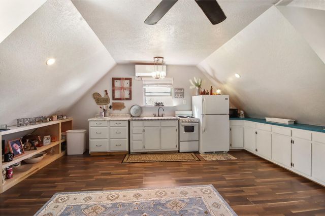 70 Rustling Oaks Street, Coldspring, TX 77331