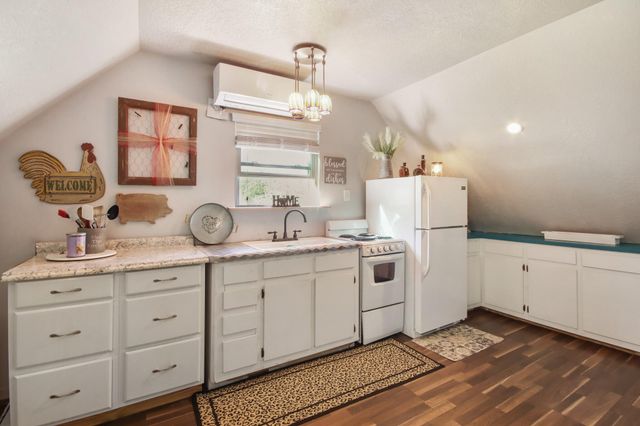 70 Rustling Oaks Street, Coldspring, TX 77331
