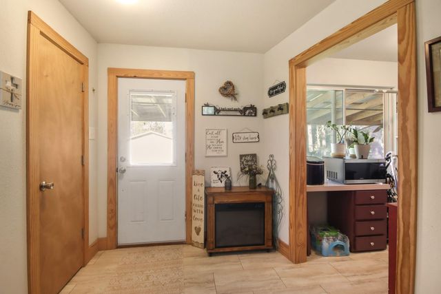 70 Rustling Oaks Street, Coldspring, TX 77331