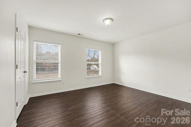 267 Flanders Drive, Mooresville, NC 28117