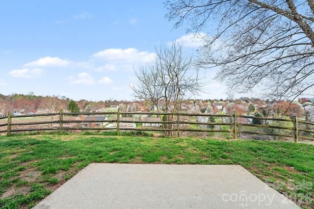 267 Flanders Drive, Mooresville, NC 28117