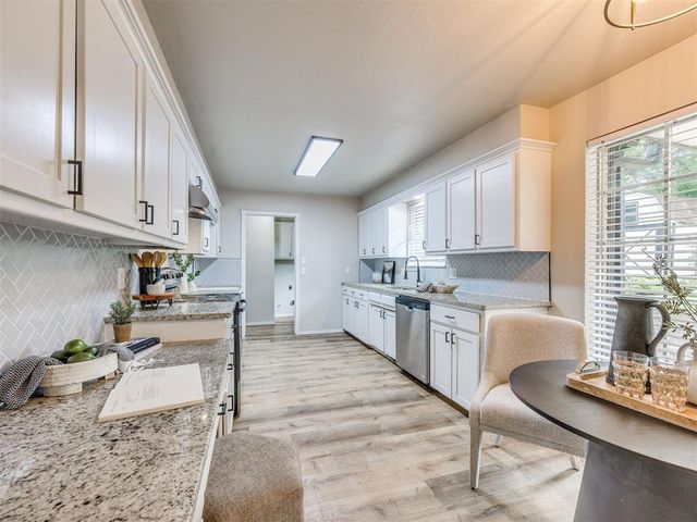 1005 Mary Lee Lane, Edmond, OK 73034