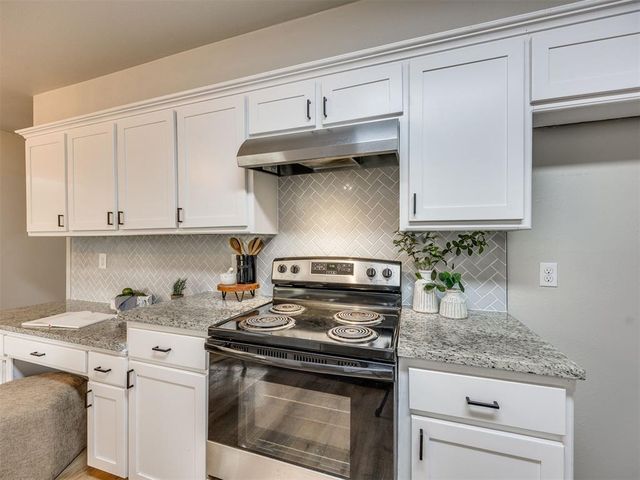 1005 Mary Lee Lane, Edmond, OK 73034