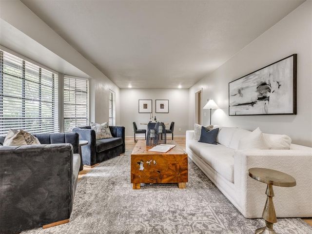 1005 Mary Lee Lane, Edmond, OK 73034