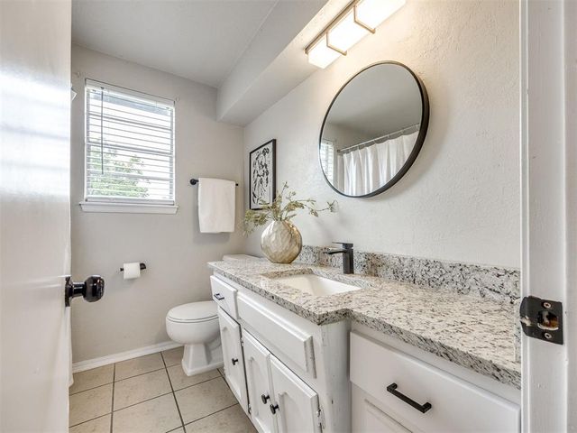 1005 Mary Lee Lane, Edmond, OK 73034