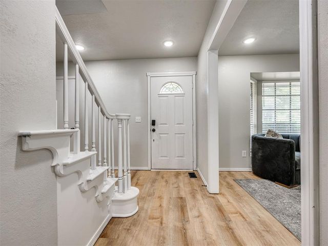 1005 Mary Lee Lane, Edmond, OK 73034