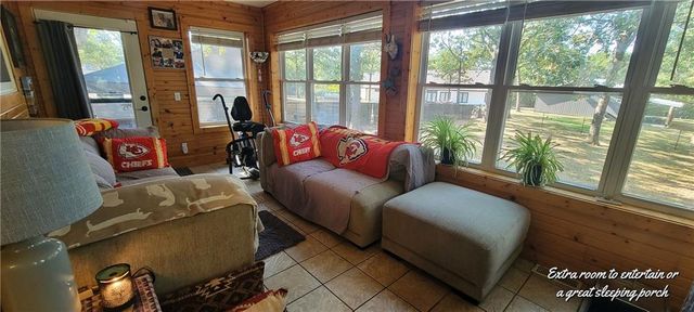 34477 Resevoir Ridge Road, Warsaw, MO 65355