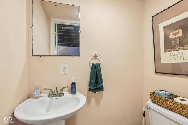 4442 Primrose Avenue, Indianapolis, IN 46205