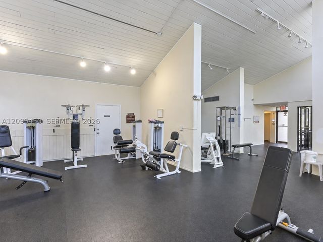 2200 S Cypress Bend Dr 303, Pompano Beach, FL 33069