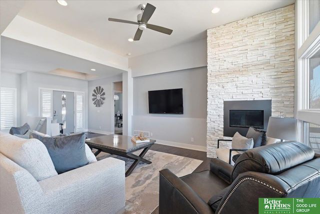 7528 Reed Street, Papillion, NE 68046