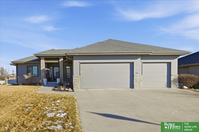 7528 Reed Street, Papillion, NE 68046