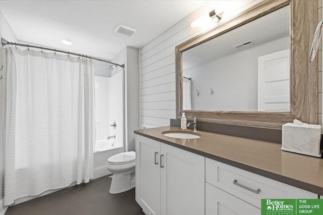 7528 Reed Street, Papillion, NE 68046