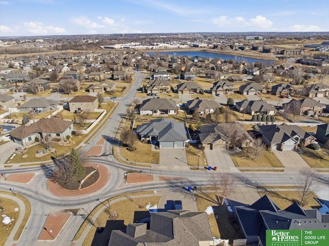 7528 Reed Street, Papillion, NE 68046