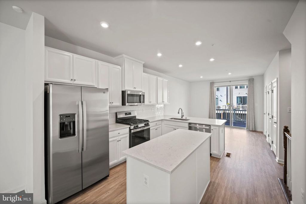 Image 7 of property listing at 3769 CEDAR MOUNTAIN WAY, Hanover, MD 21076