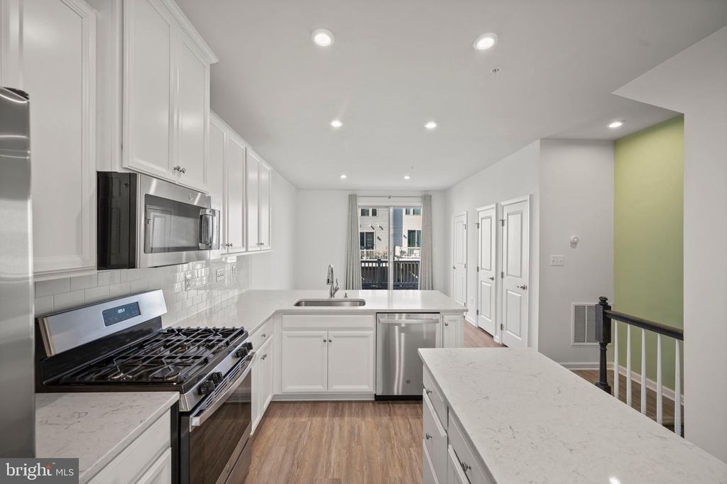 Image 8 of property listing at 3769 CEDAR MOUNTAIN WAY, Hanover, MD 21076