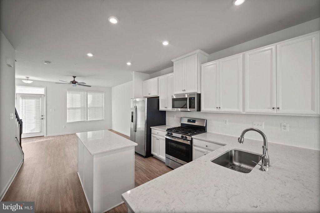 Image 9 of property listing at 3769 CEDAR MOUNTAIN WAY, Hanover, MD 21076