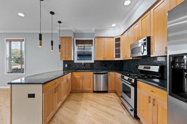 4105 S Drexel Boulevard 1SR, Chicago, IL 60653