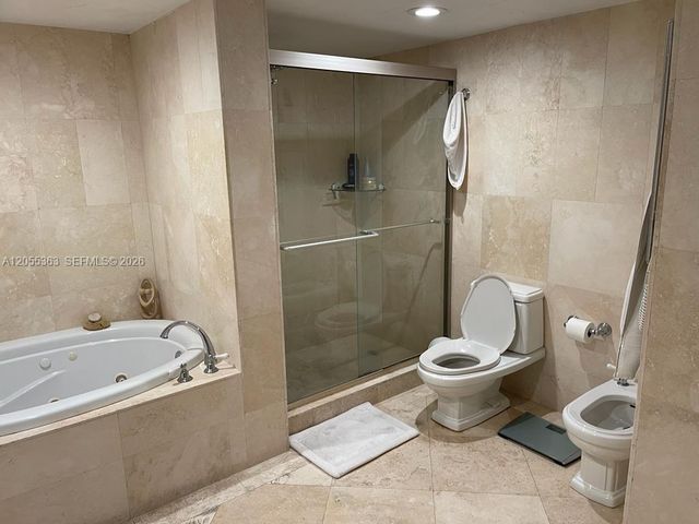 600 Grapetree Dr 7CS, Key Biscayne, FL 33149