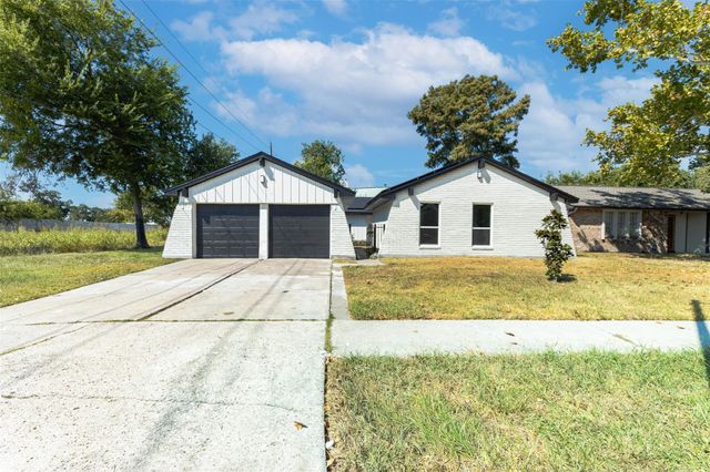 11203 Rousseau Drive, Houston, TX 77065