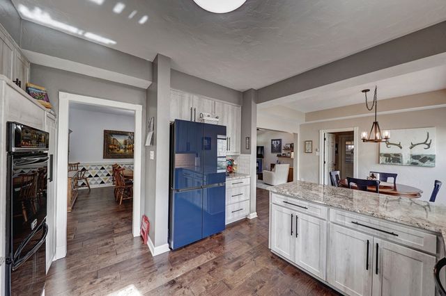 356 Englewood Dr, Kerrville, TX 78028