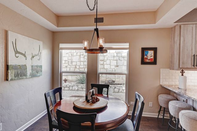 356 Englewood Dr, Kerrville, TX 78028