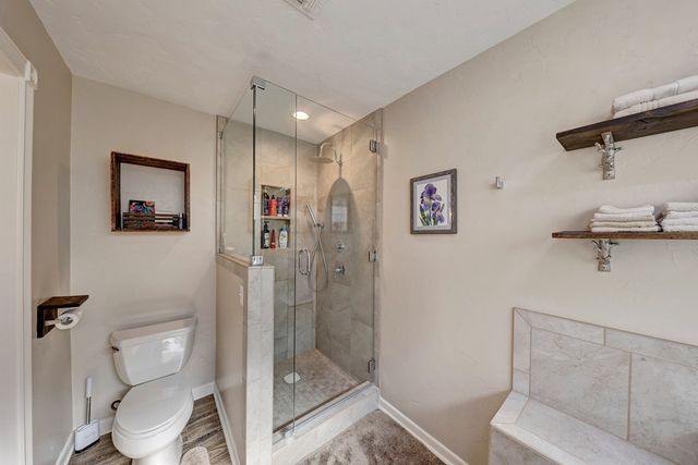 356 Englewood Dr, Kerrville, TX 78028