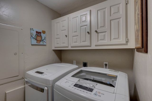 356 Englewood Dr, Kerrville, TX 78028