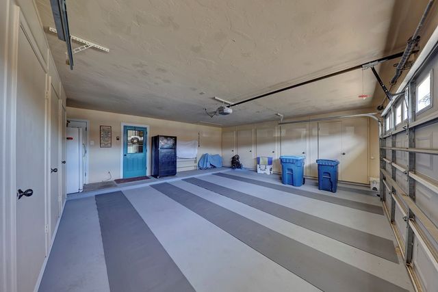 356 Englewood Dr, Kerrville, TX 78028