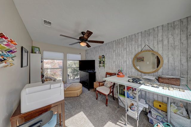 356 Englewood Dr, Kerrville, TX 78028