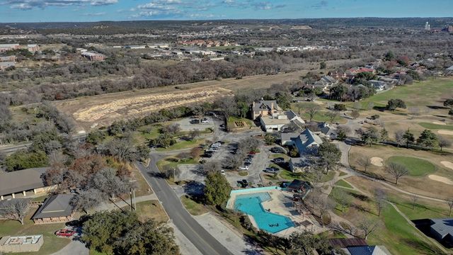 356 Englewood Dr, Kerrville, TX 78028