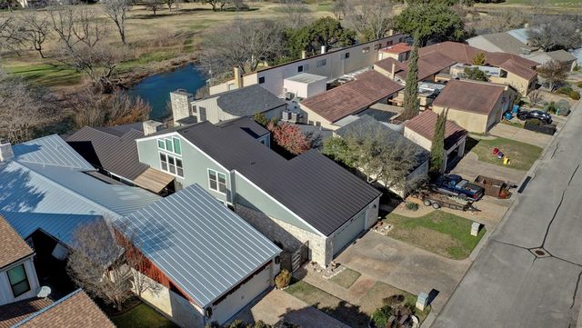 356 Englewood Dr, Kerrville, TX 78028