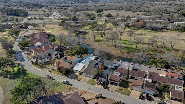 356 Englewood Dr, Kerrville, TX 78028