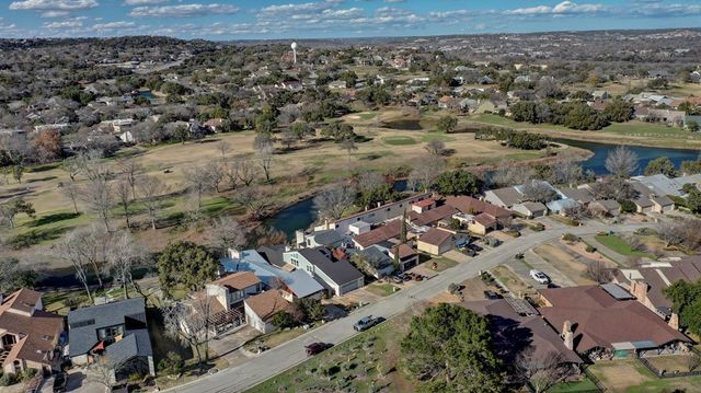 356 Englewood Dr, Kerrville, TX 78028
