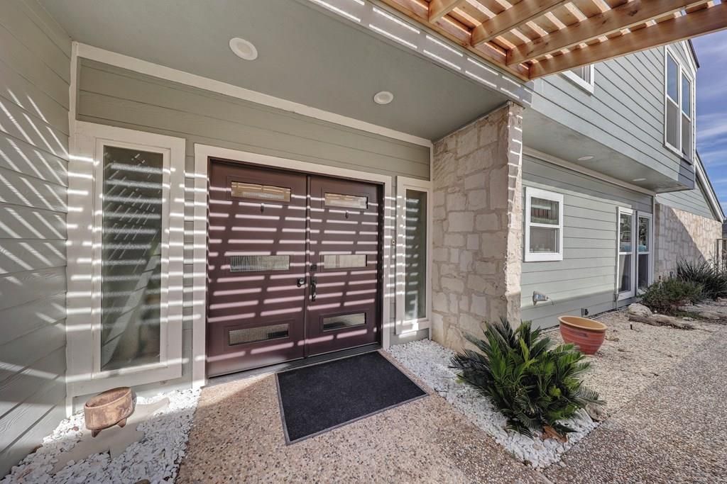 356 Englewood Dr, Kerrville, TX 78028
