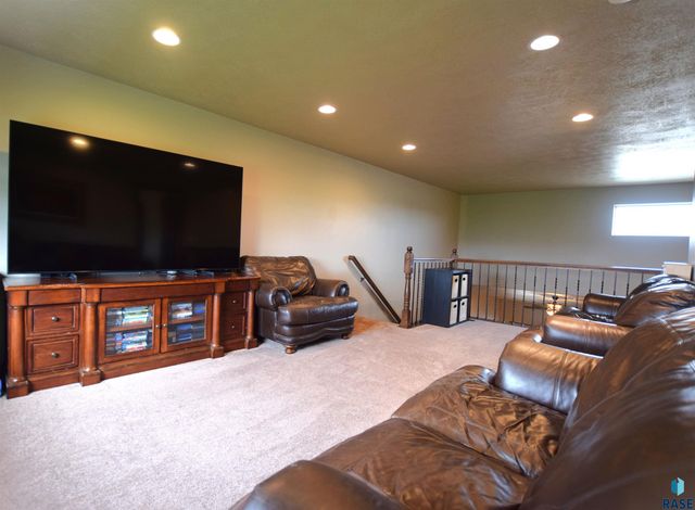 7105 S Bridger Pl Place, Sioux Falls, SD 57108