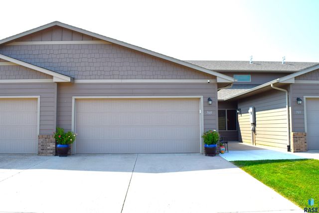 7105 S Bridger Pl Place, Sioux Falls, SD 57108
