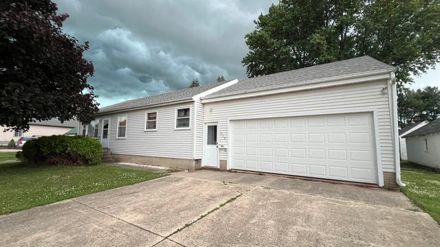 710 E Jefferson Street, New Hampton, IA 50659