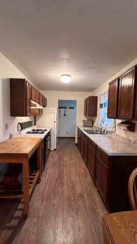 710 E Jefferson Street, New Hampton, IA 50659