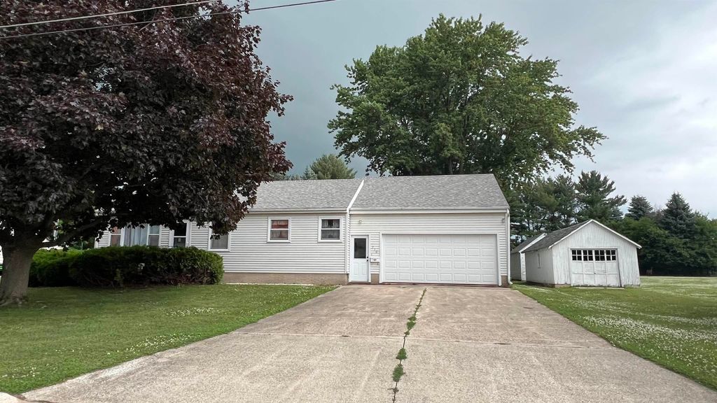710 E Jefferson Street, New Hampton, IA 50659