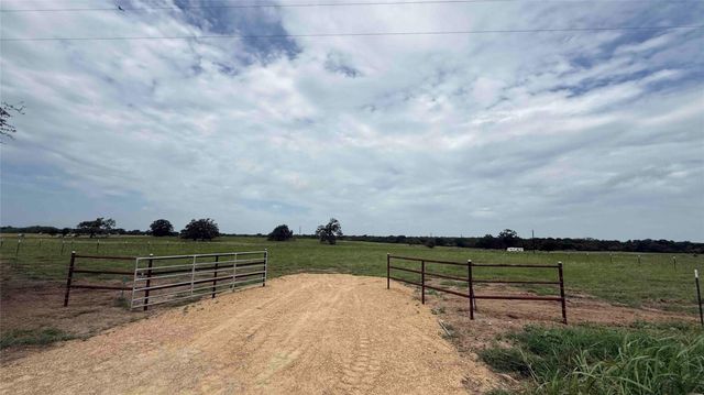 8150 Old Colony Line RD, Dale, TX 78616