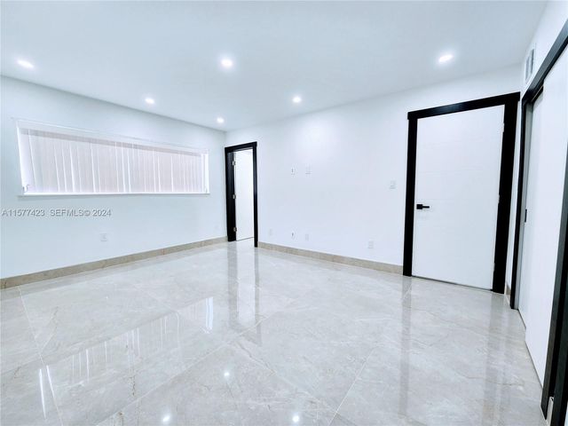 11930 NE 19th Drive 3, North Miami, FL 33181
