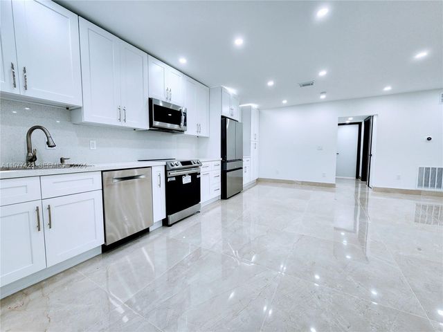11930 NE 19th Drive 3, North Miami, FL 33181