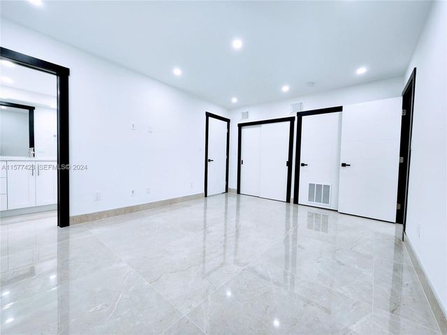 11930 NE 19th Drive 3, North Miami, FL 33181