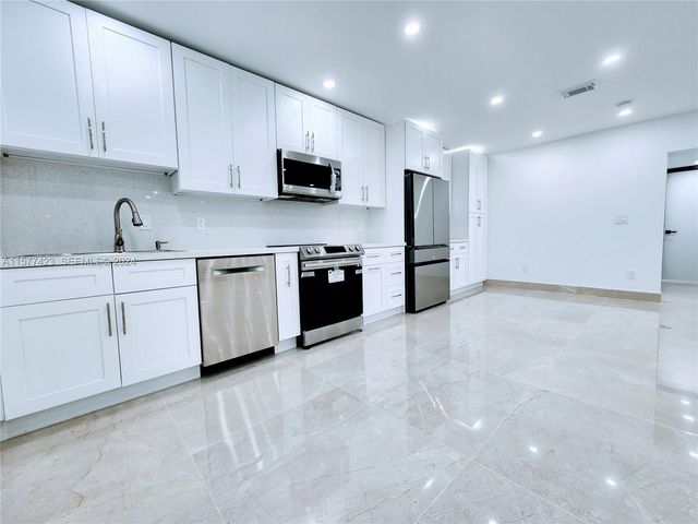 11930 NE 19th Drive 3, North Miami, FL 33181