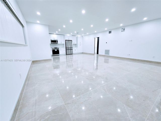 11930 NE 19th Drive 3, North Miami, FL 33181