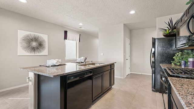 1485 Brillo Del Cielo Street NW, Los Lunas, NM 87031